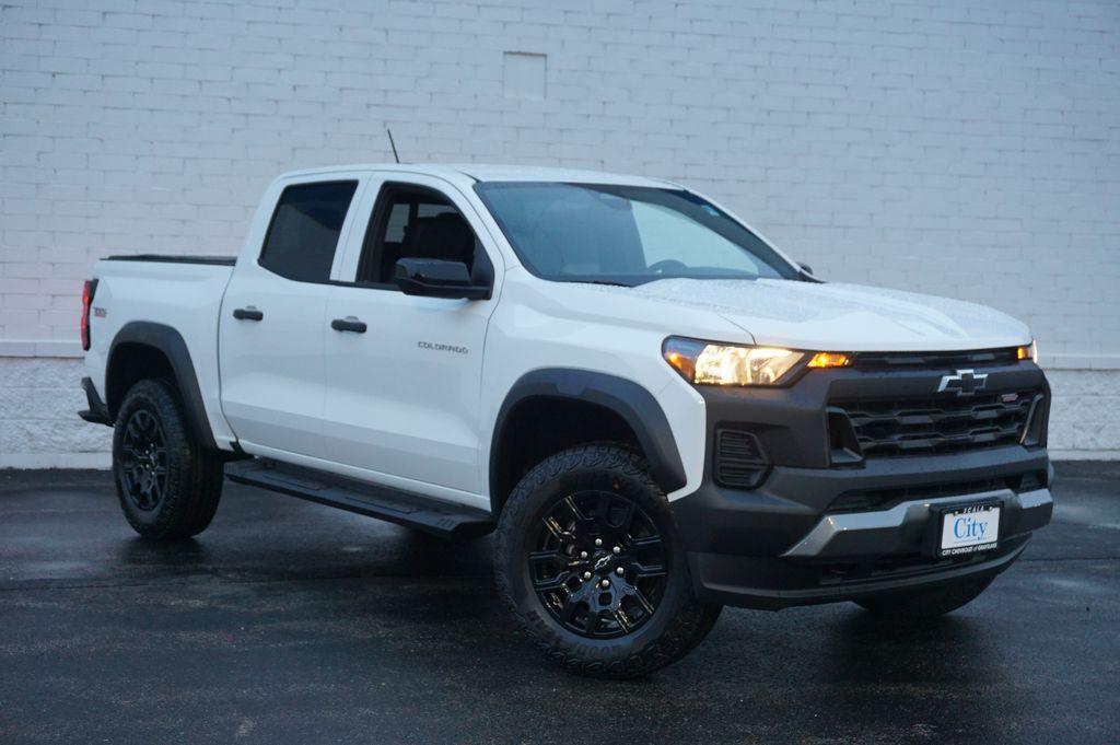 new 2026 Chevrolet Colorado car, priced at $40,995