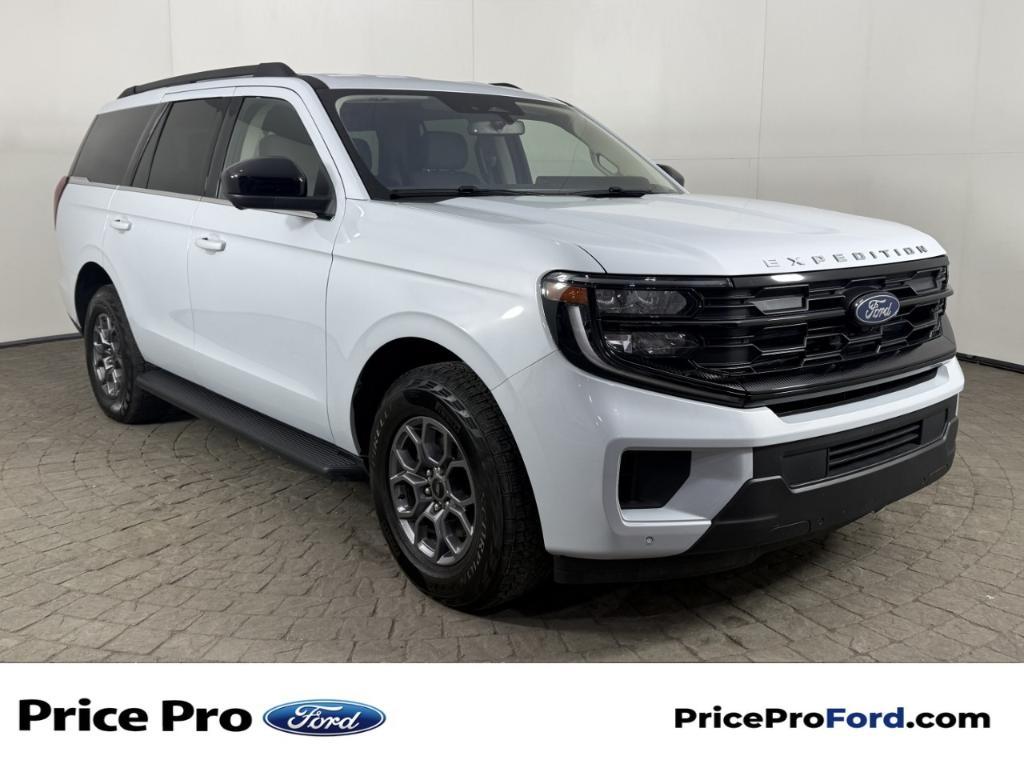 used 2025 Ford Expedition car, priced at $52,500