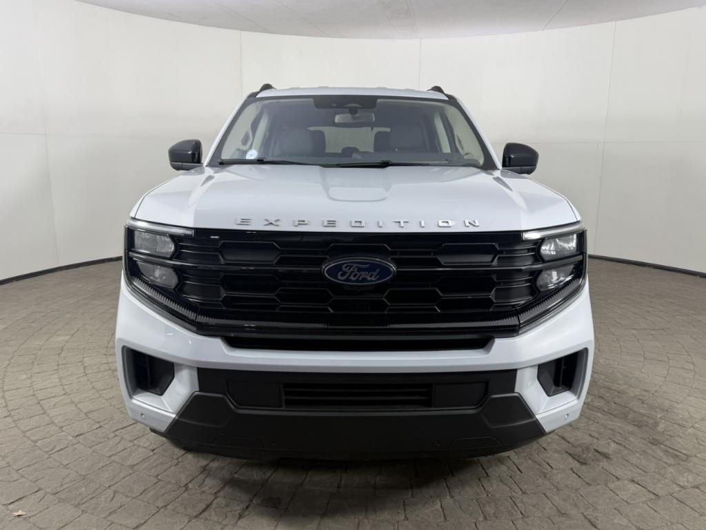 used 2025 Ford Expedition car, priced at $52,500