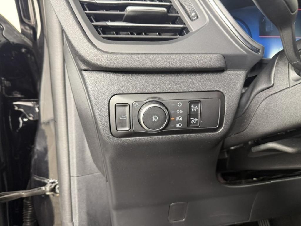 used 2025 Ford Escape car, priced at $26,998