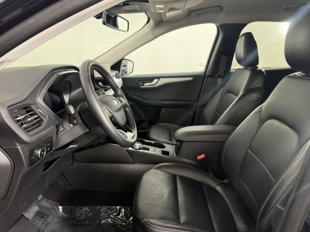 used 2025 Ford Escape car, priced at $26,998