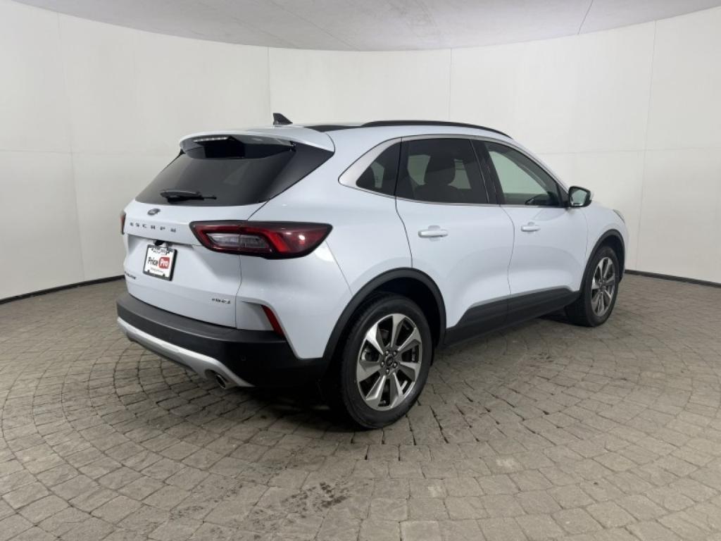 used 2025 Ford Escape car, priced at $26,998