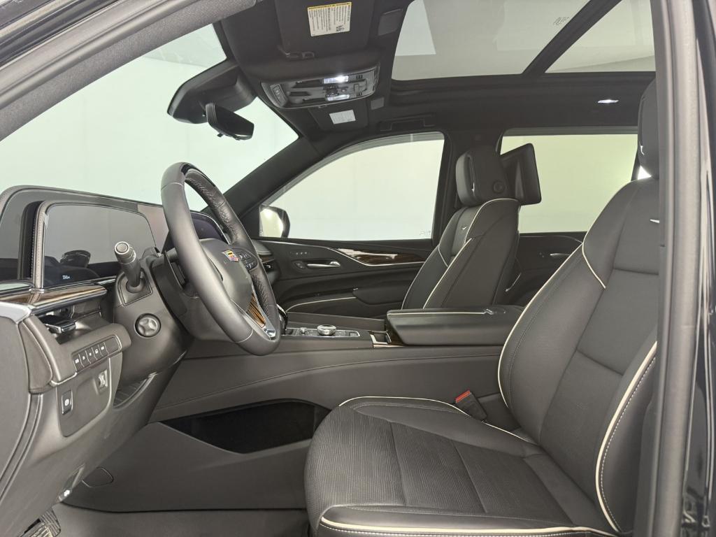 used 2024 Cadillac Escalade car, priced at $79,998