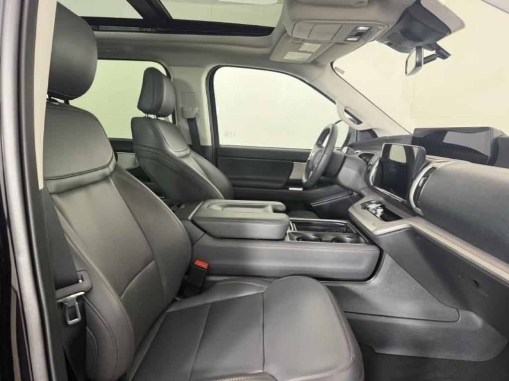 used 2025 Ford Expedition car, priced at $60,998