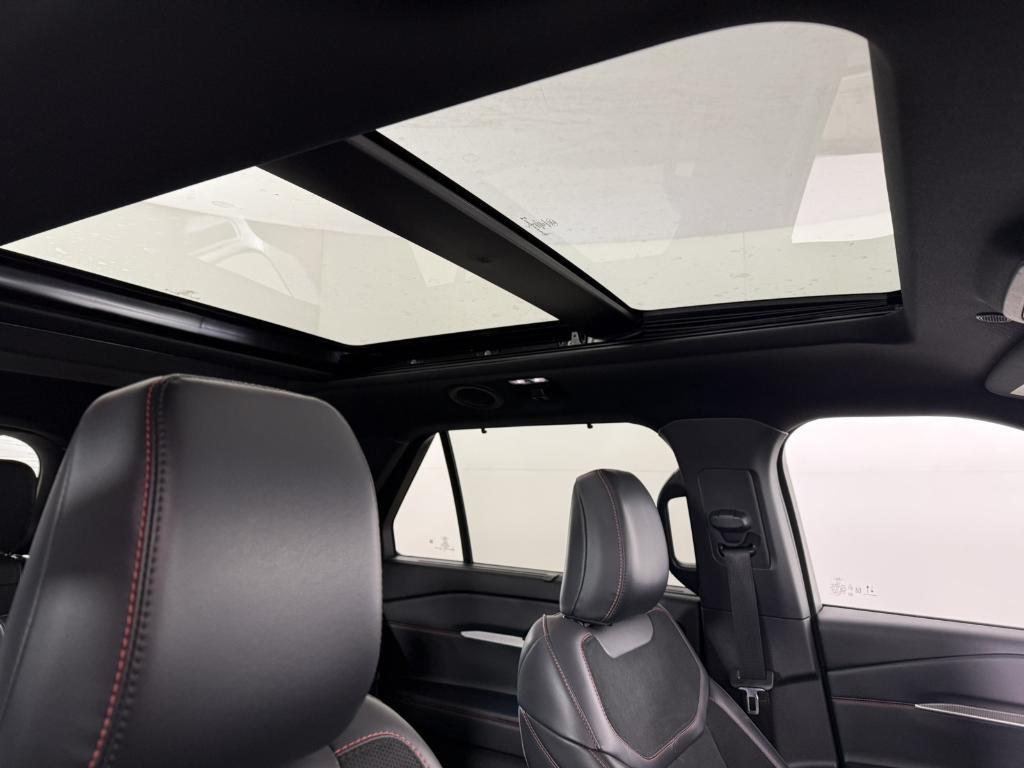 used 2025 Ford Explorer car, priced at $47,998
