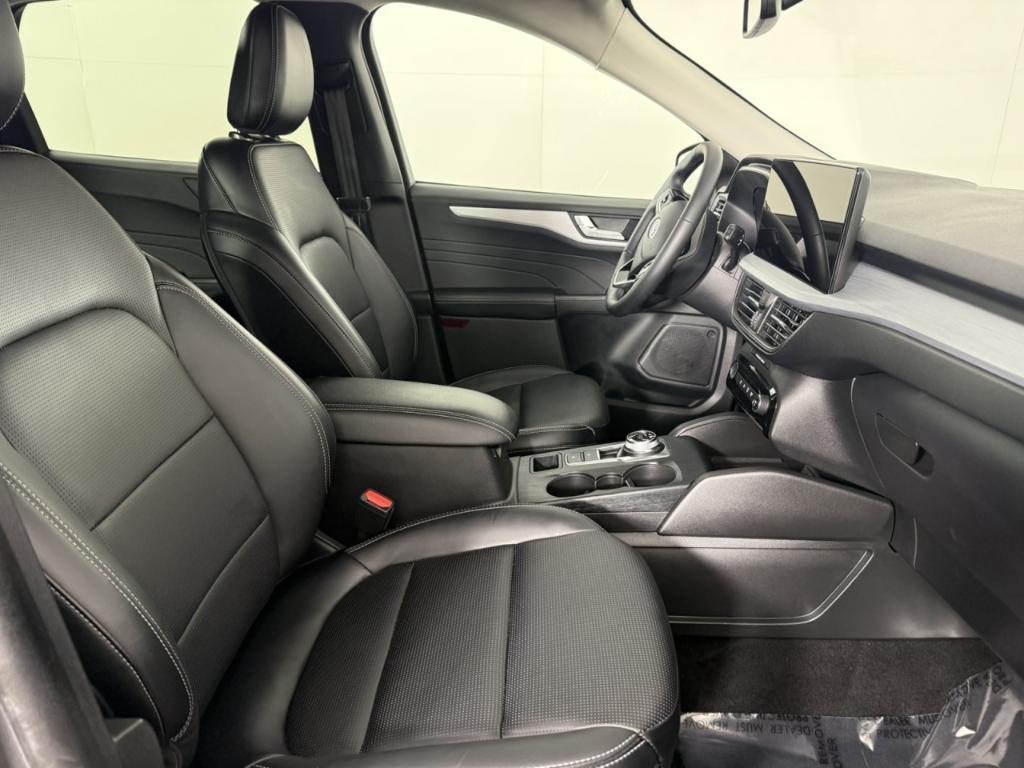 used 2025 Ford Escape car, priced at $26,998