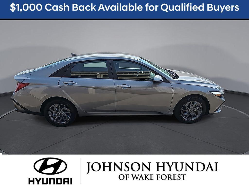 new 2026 Hyundai ELANTRA HEV car, priced at $25,935