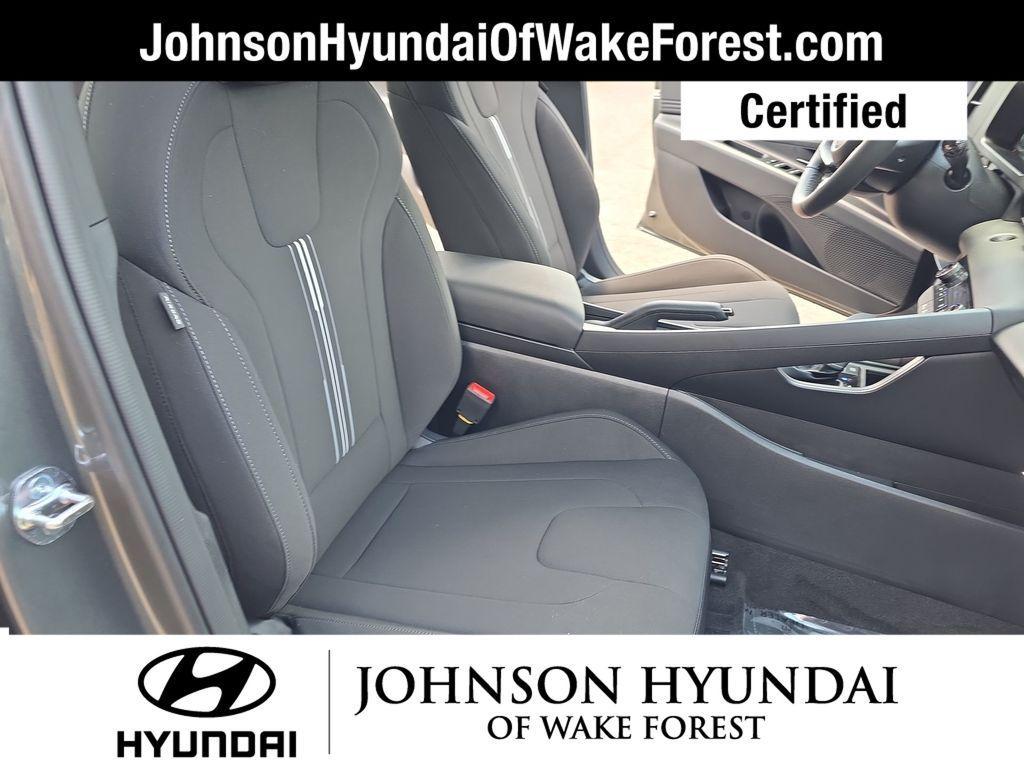 used 2025 Hyundai Elantra car, priced at $20,897