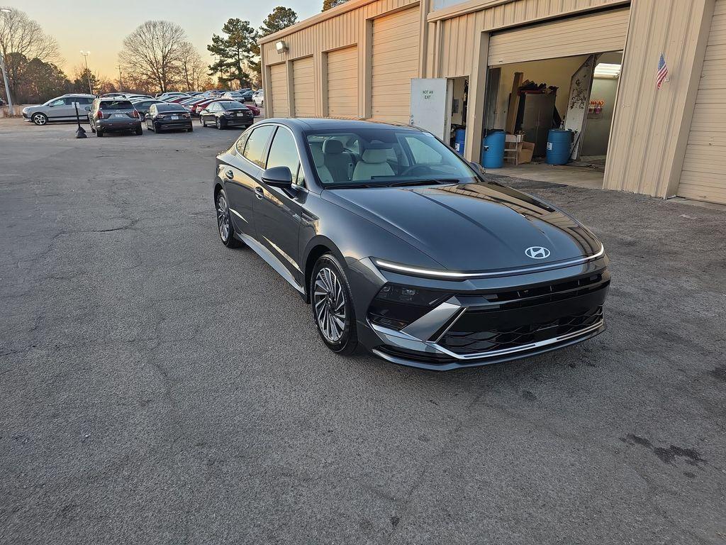 new 2026 Hyundai Sonata Hybrid car, priced at $33,715