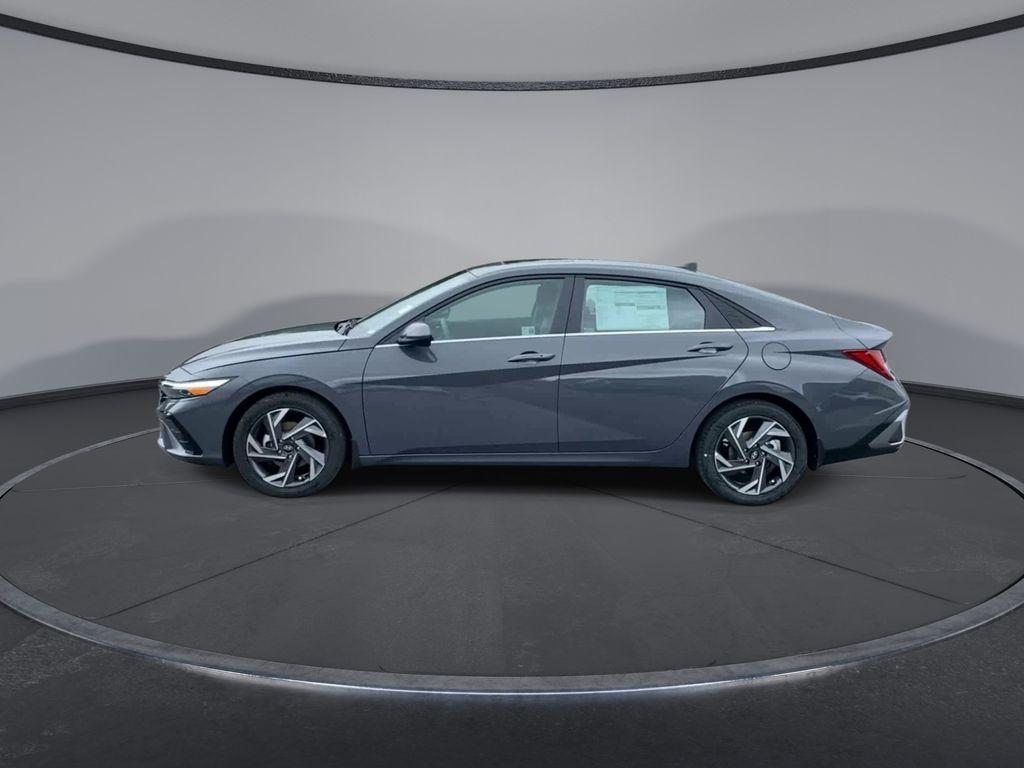 new 2024 Hyundai Elantra car, priced at $24,314