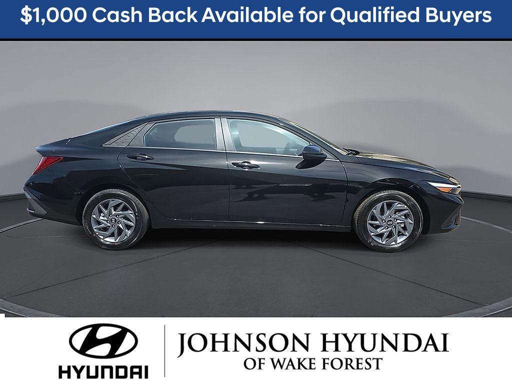 new 2026 Hyundai ELANTRA HEV car, priced at $25,935