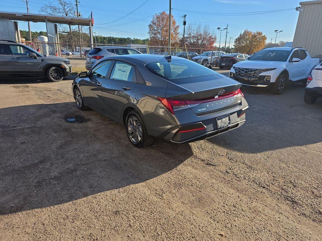 new 2026 Hyundai ELANTRA HEV car, priced at $26,585