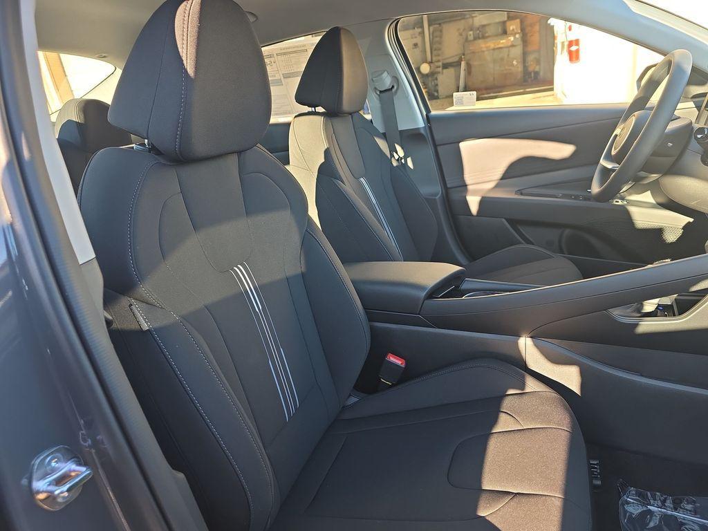 new 2026 Hyundai ELANTRA HEV car, priced at $26,585