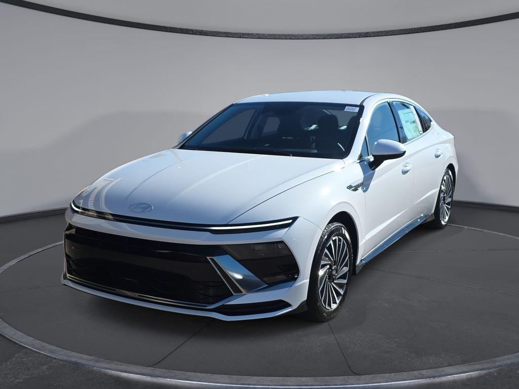 new 2025 Hyundai Sonata Hybrid car, priced at $31,235