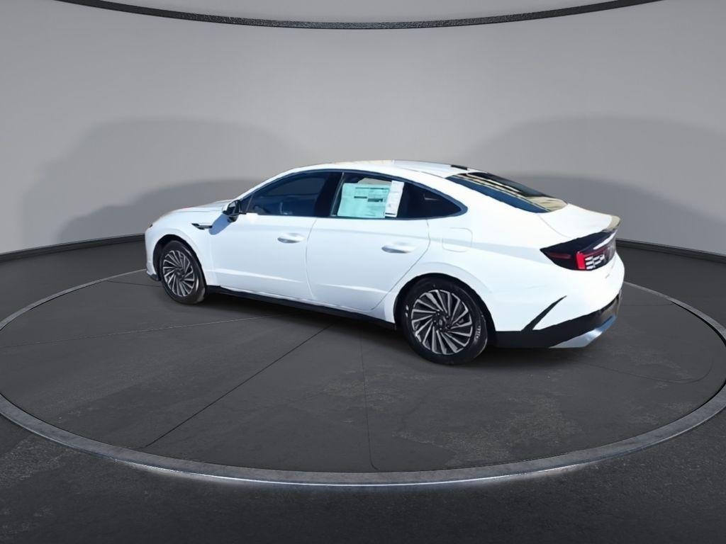 new 2025 Hyundai Sonata Hybrid car, priced at $31,235