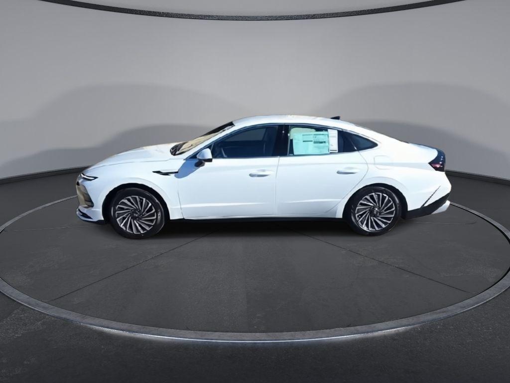 new 2025 Hyundai Sonata Hybrid car, priced at $31,235