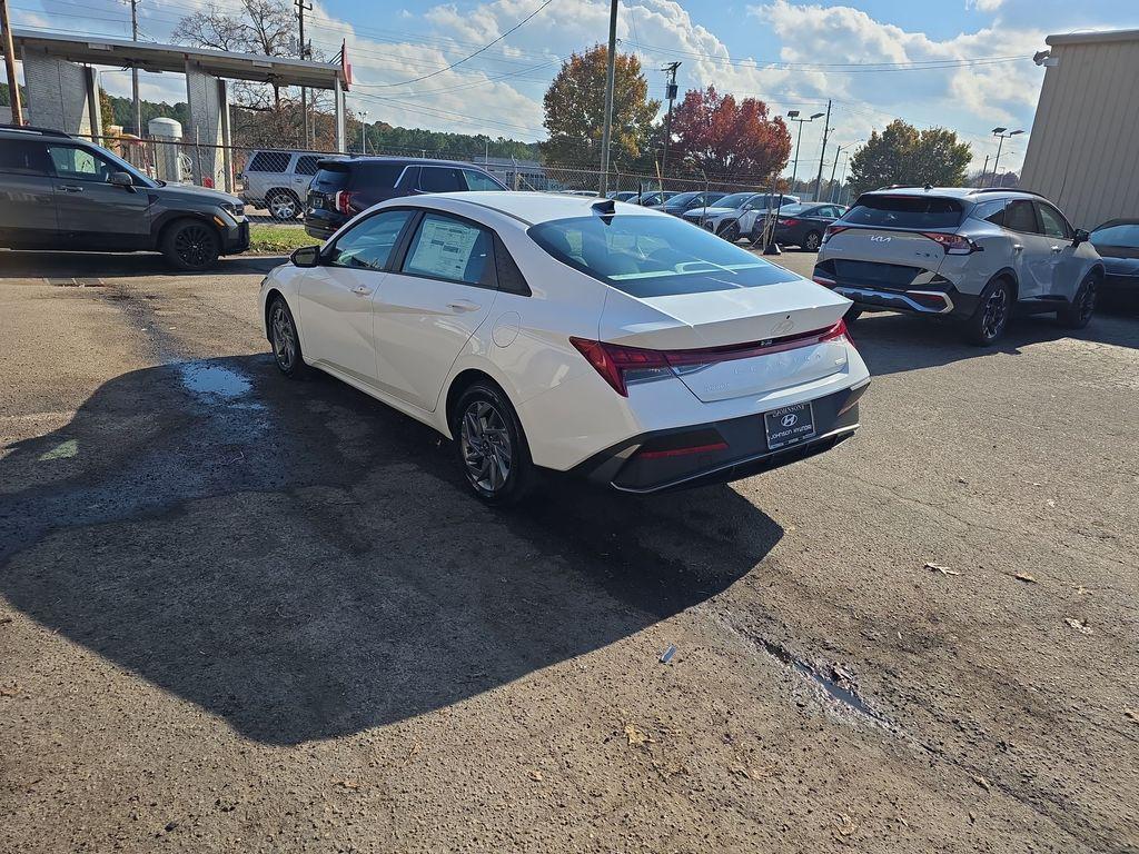 new 2026 Hyundai ELANTRA HEV car, priced at $27,085