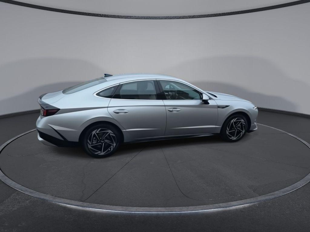 new 2026 Hyundai ELANTRA HEV car, priced at $28,585