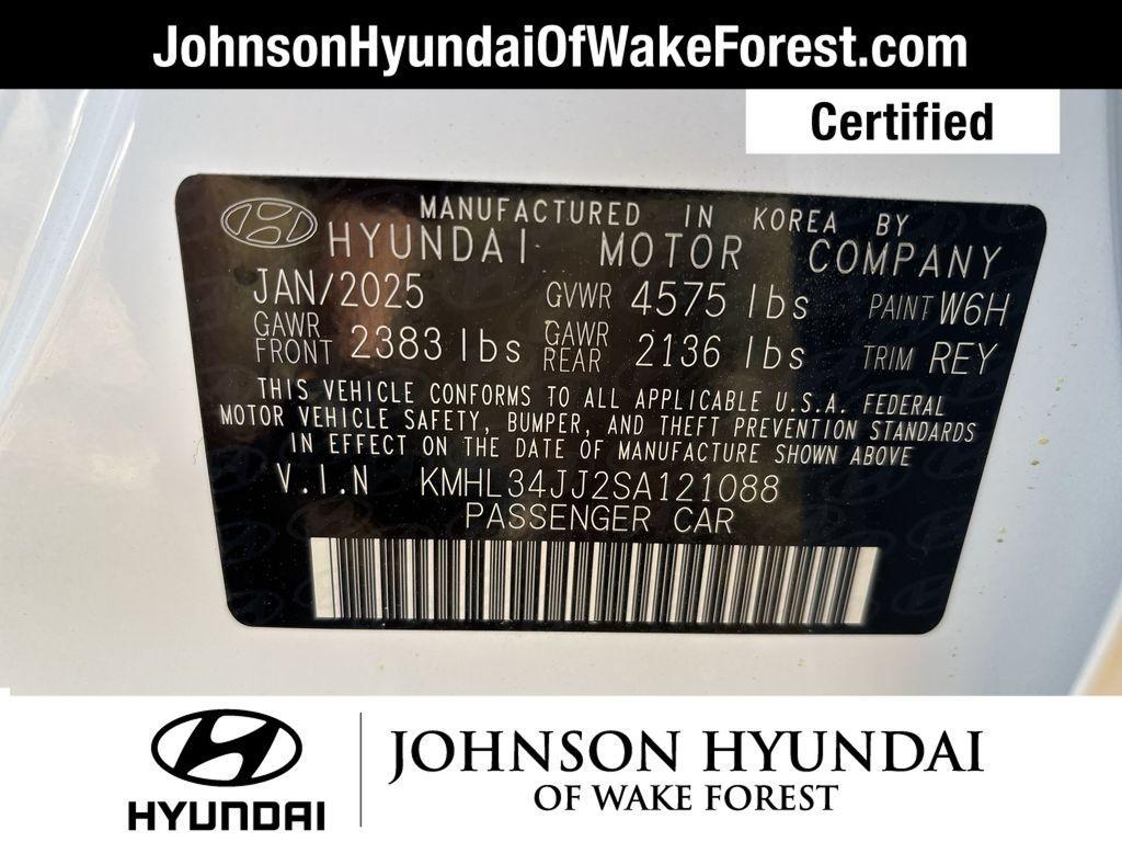 used 2025 Hyundai Sonata Hybrid car, priced at $25,750