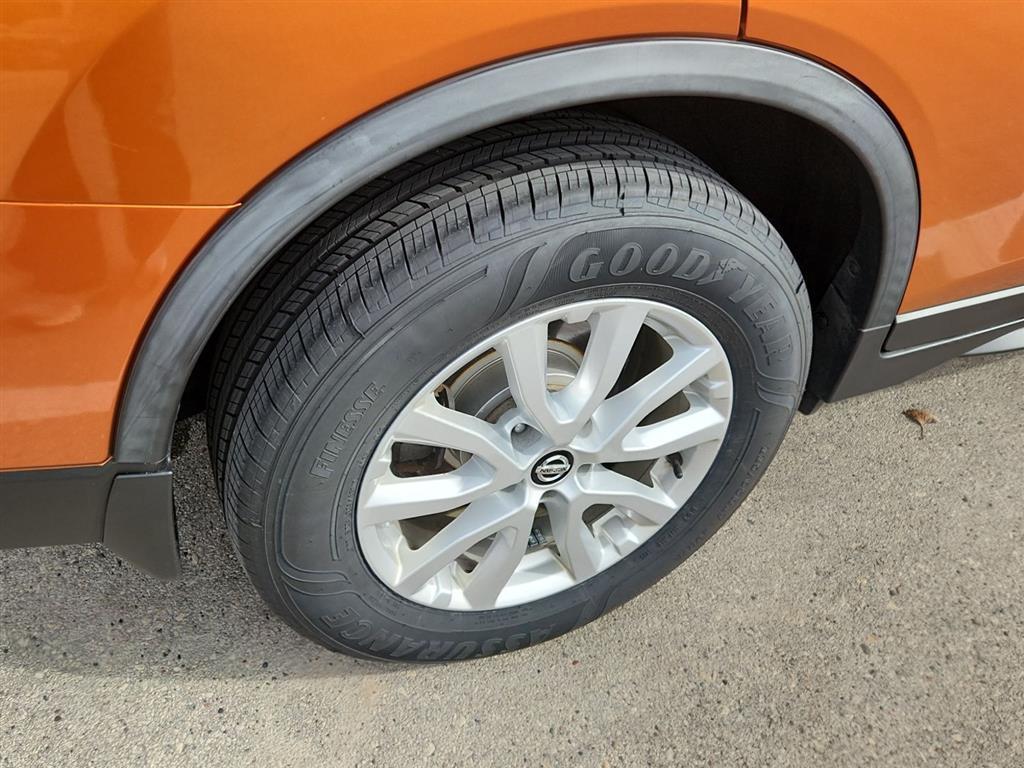 used 2018 Nissan Rogue car, priced at $13,998