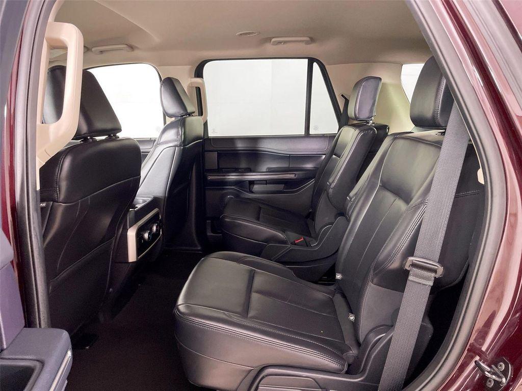 used 2024 Ford Expedition car, priced at $41,975