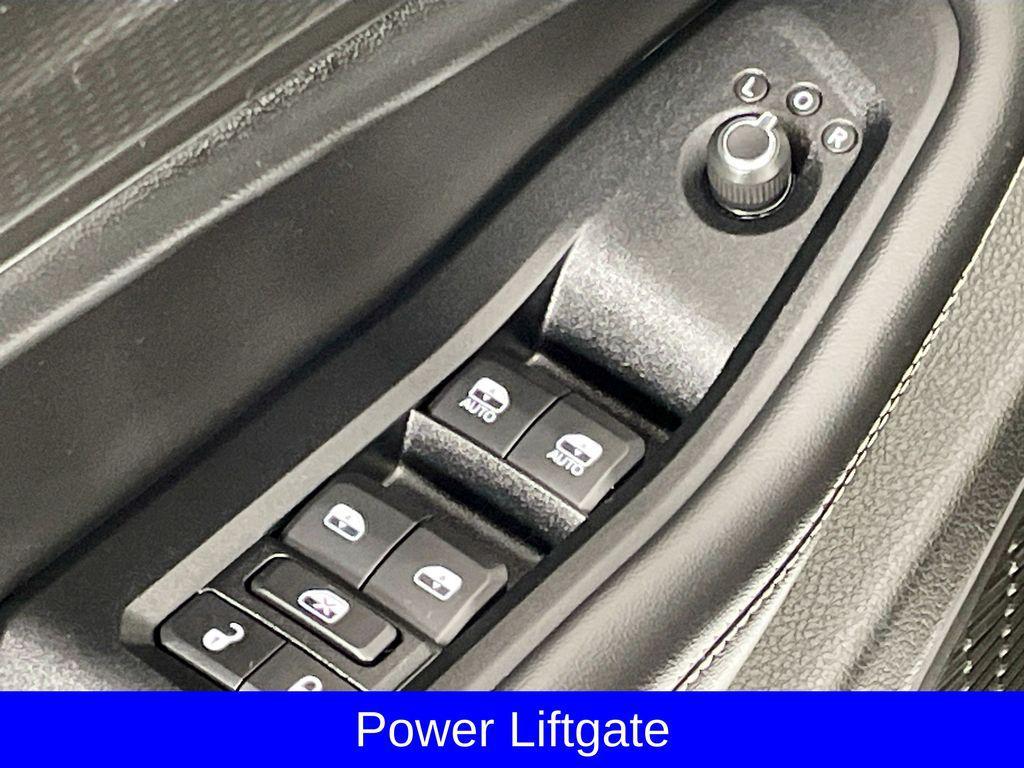 used 2023 Jeep Grand Cherokee L car, priced at $29,913