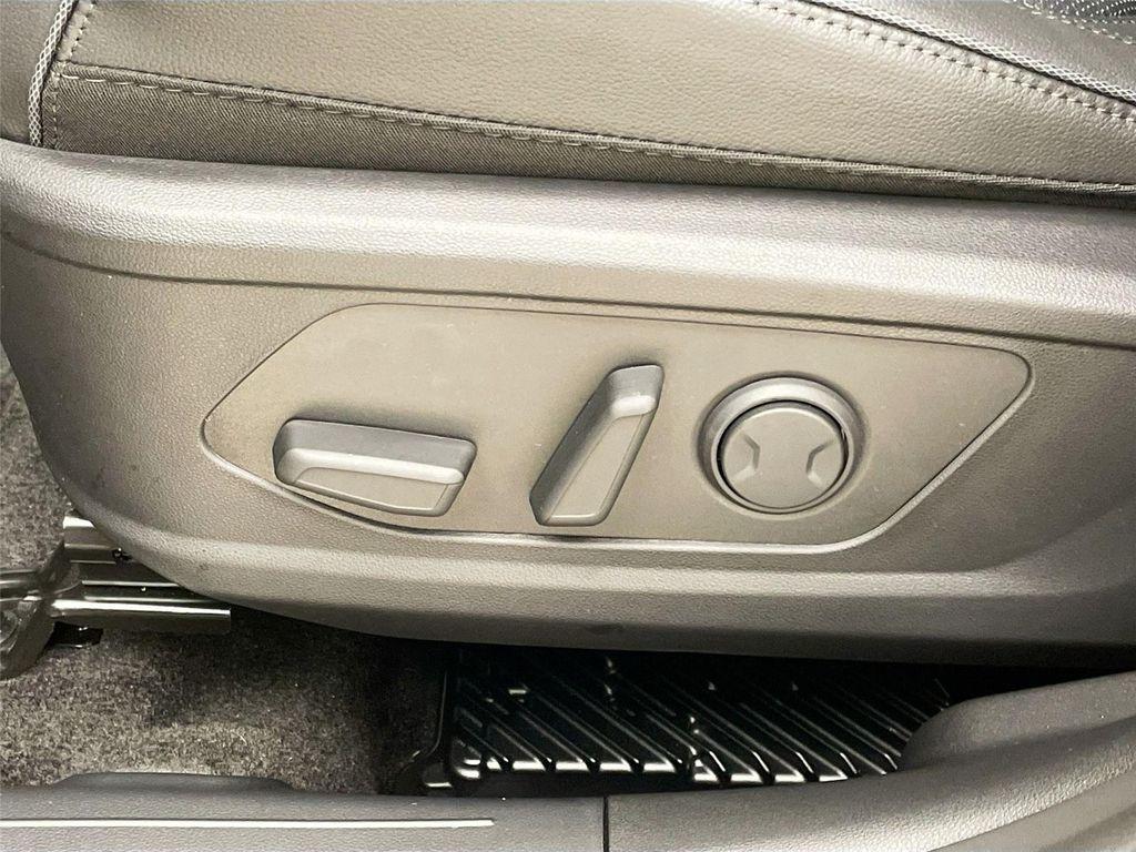 new 2026 Hyundai TUCSON Hybrid car, priced at $40,279