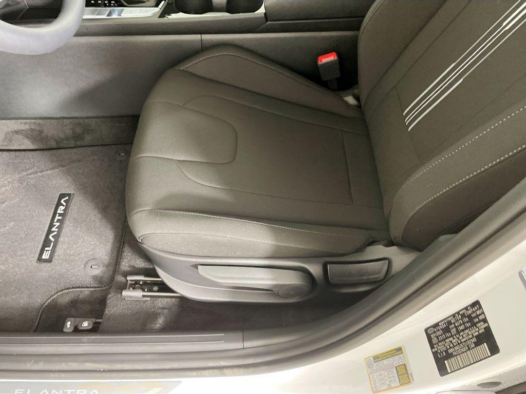 new 2026 Hyundai ELANTRA HEV car, priced at $25,529