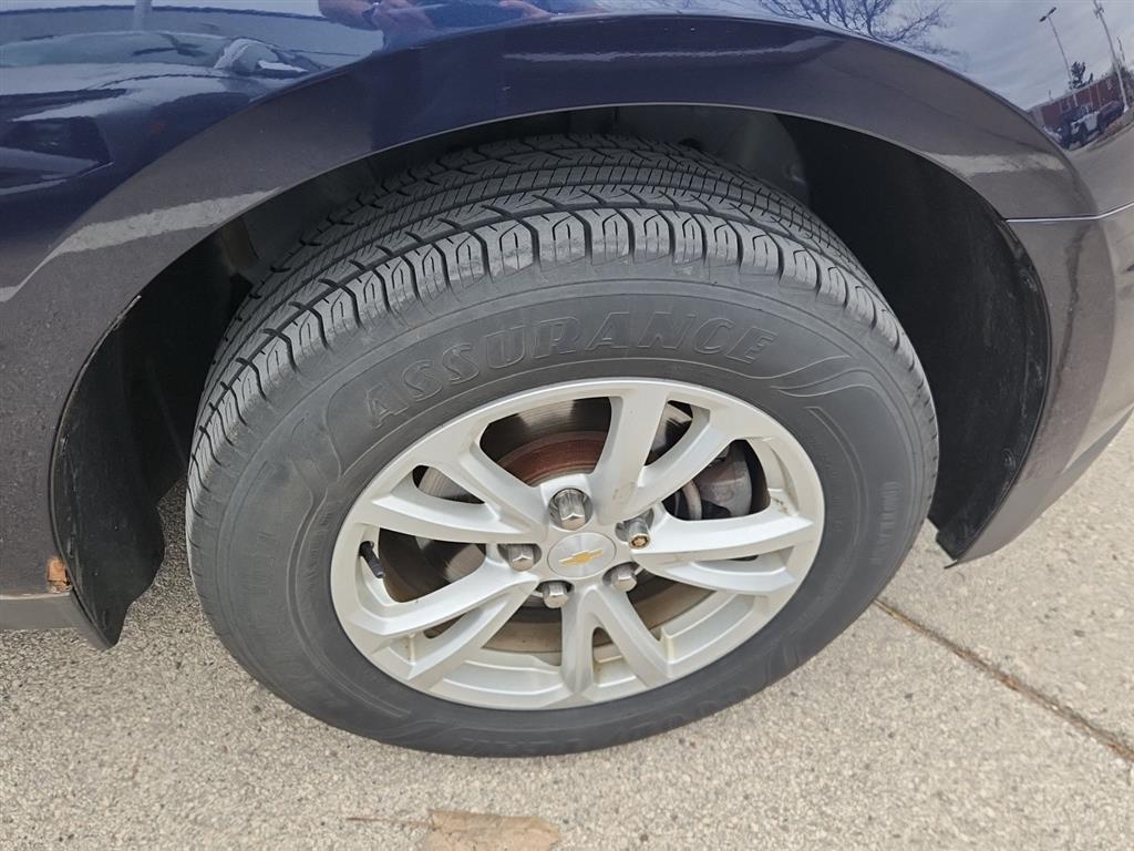 used 2017 Chevrolet Equinox car, priced at $11,490