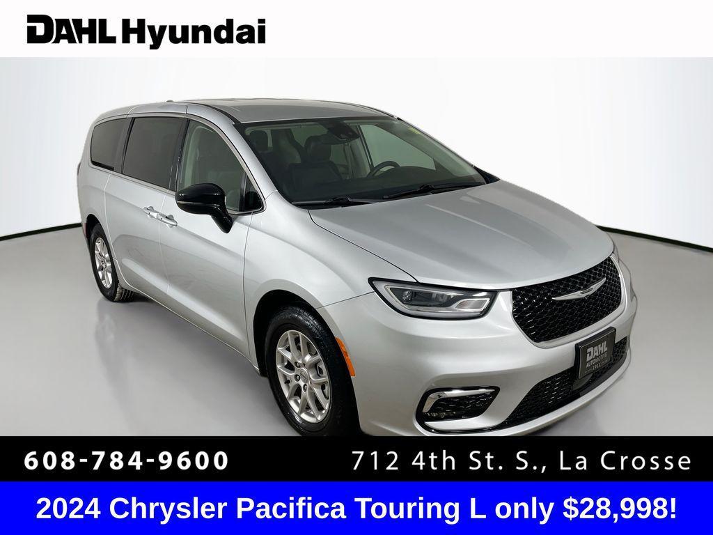 used 2024 Chrysler Pacifica car, priced at $28,998