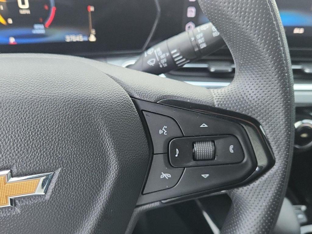 used 2025 Chevrolet Trax car, priced at $19,989