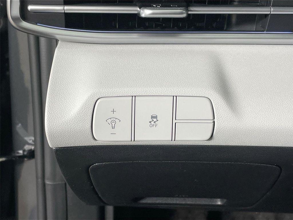 new 2026 Hyundai Elantra car, priced at $26,024