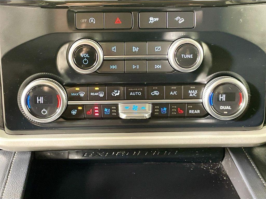 used 2024 Ford Expedition car, priced at $43,490