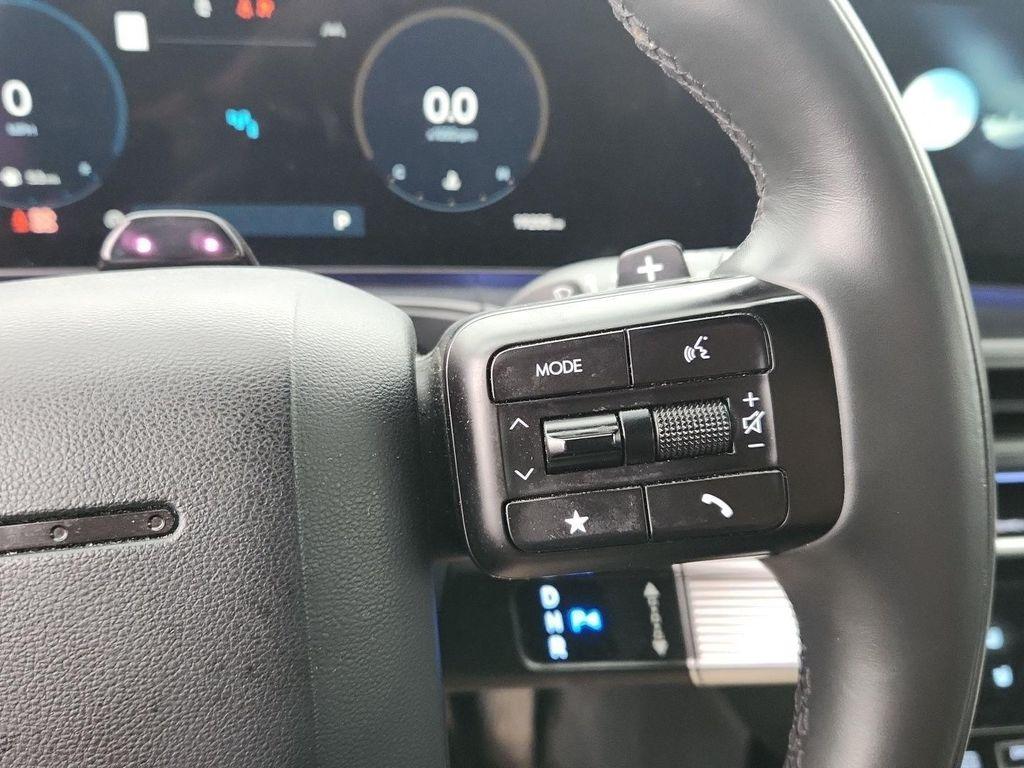 used 2024 Hyundai Santa Fe car, priced at $37,490