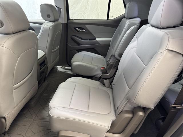 used 2021 Chevrolet Traverse car, priced at $29,971