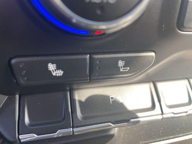 used 2022 Chevrolet Silverado 1500 car, priced at $39,077