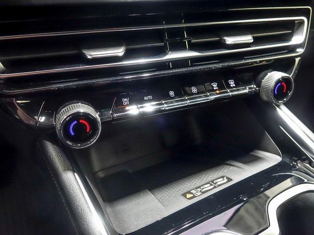 new 2026 Chevrolet Traverse car, priced at $38,995