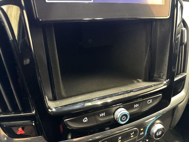 used 2023 Chevrolet Traverse car, priced at $28,287