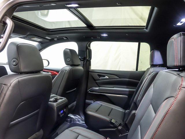 new 2026 Chevrolet Traverse car, priced at $47,095