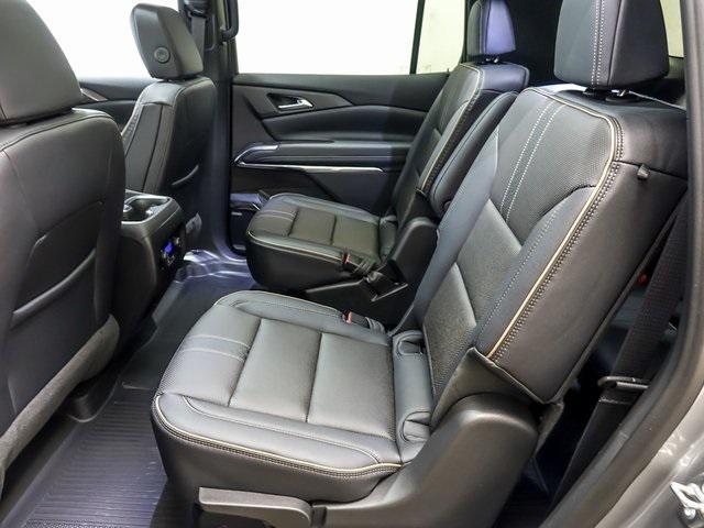 new 2026 Chevrolet Traverse car, priced at $53,995