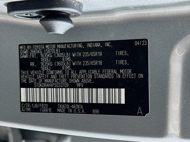 used 2023 Toyota Highlander car, priced at $30,487