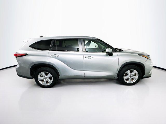 used 2023 Toyota Highlander car, priced at $30,487