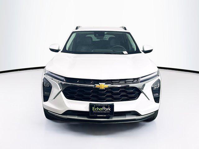 used 2025 Chevrolet Trax car, priced at $19,587