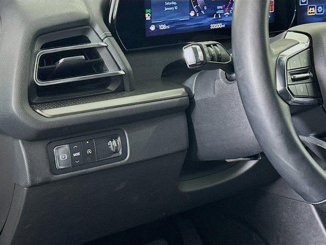 used 2025 Chevrolet Traverse car, priced at $31,987