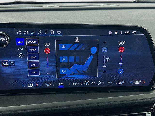 used 2025 Chevrolet Traverse car, priced at $31,987