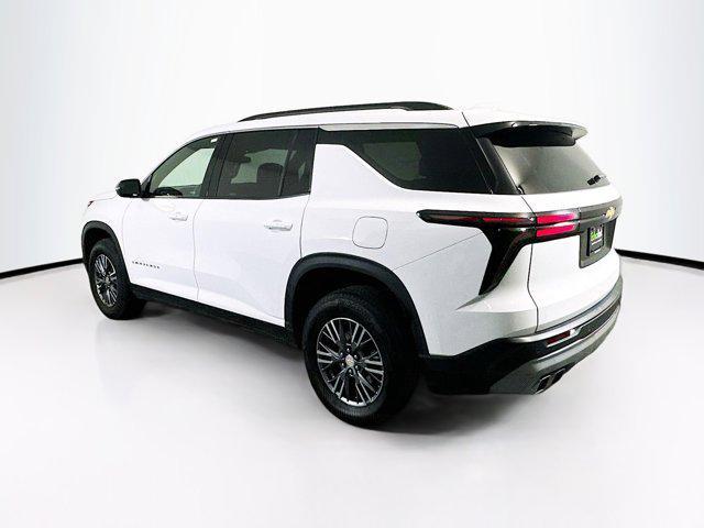 used 2025 Chevrolet Traverse car, priced at $31,987