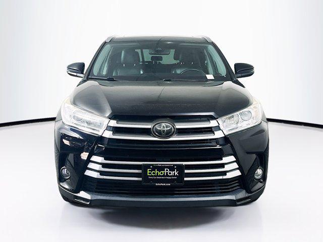used 2019 Toyota Highlander car, priced at $20,487