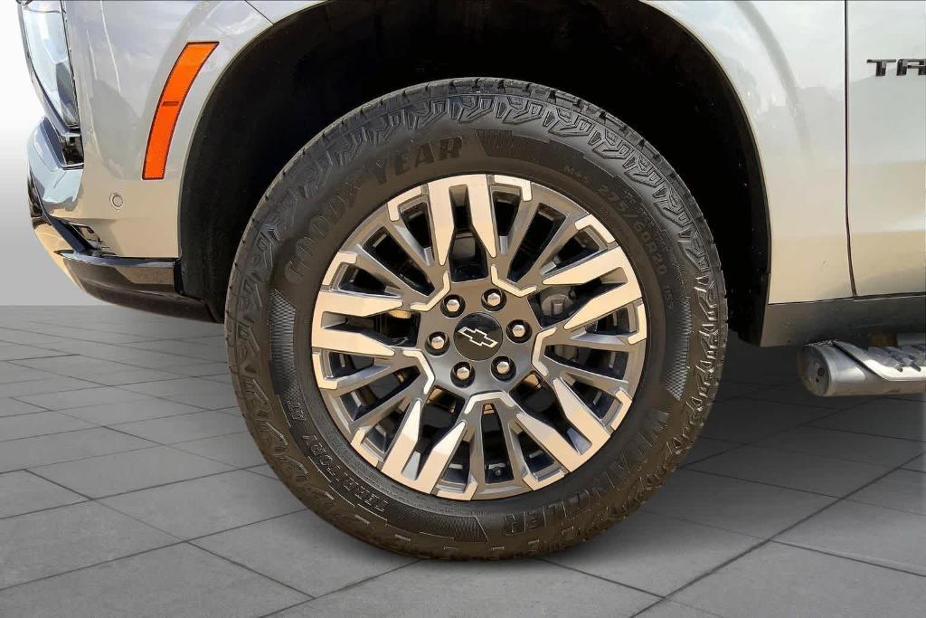 used 2025 Chevrolet Tahoe car, priced at $62,351