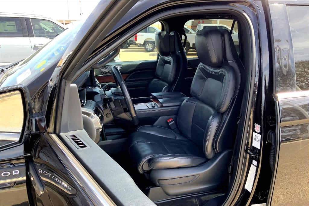 used 2024 Lincoln Navigator car, priced at $57,081