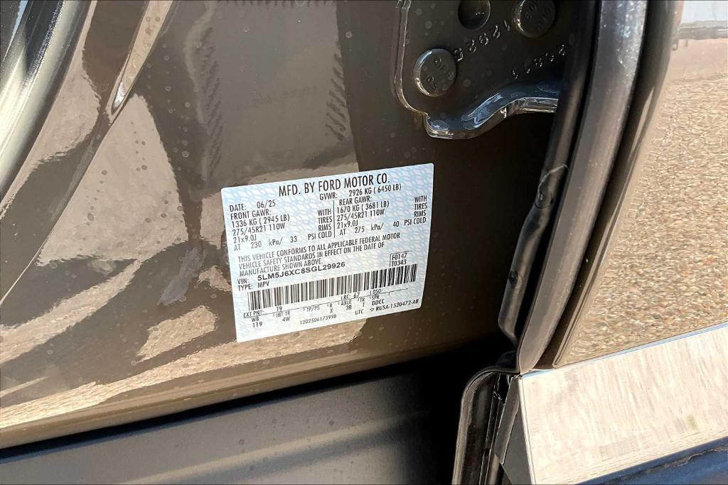 new 2025 Lincoln Aviator car, priced at $58,650